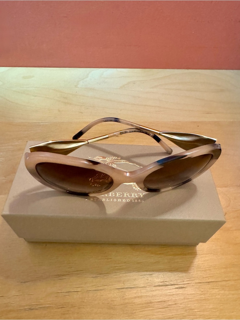 NWT Burberry BE4191 Sunglasses Light Horn Complete Box Set - Picture 12 of 16